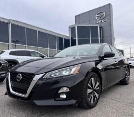 Used 2019 Nissan Altima 2.5 SV Sedan / 2 SETS OF TIRES for sale in Ottawa, ON