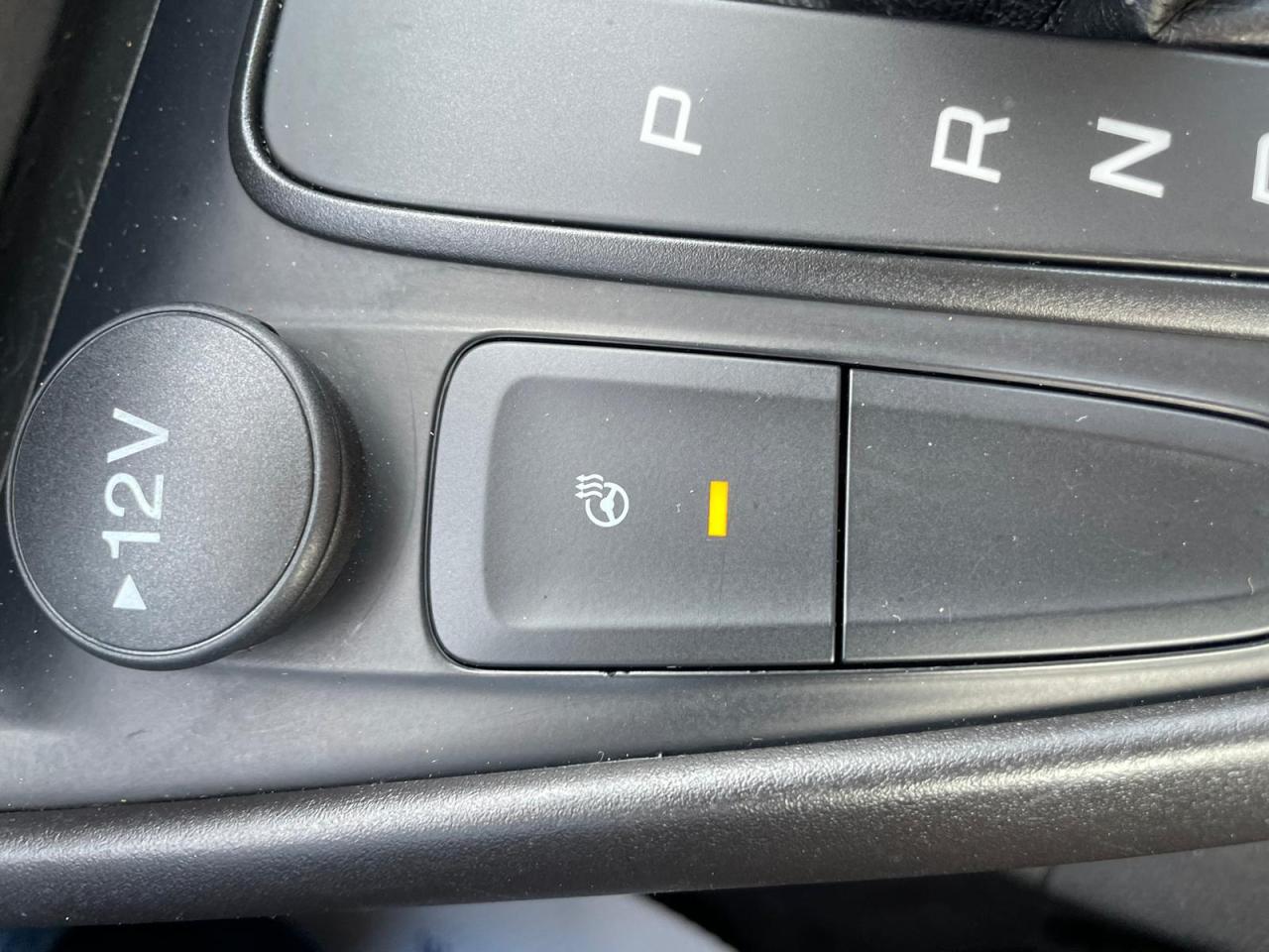 2018 Ford Focus SE Hatch BLUE TOOTH B-CAMERA REMOTE START - Photo #5