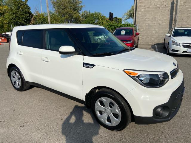 2018 Kia Soul LX ** BLUETOOTH , LOW KM, SUPER CLEAN **