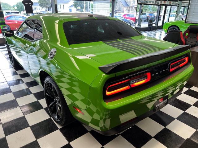2017 Dodge Challenger SXT+Xenon Lights+ApplePlay+Cooled Leather Seats Photo2