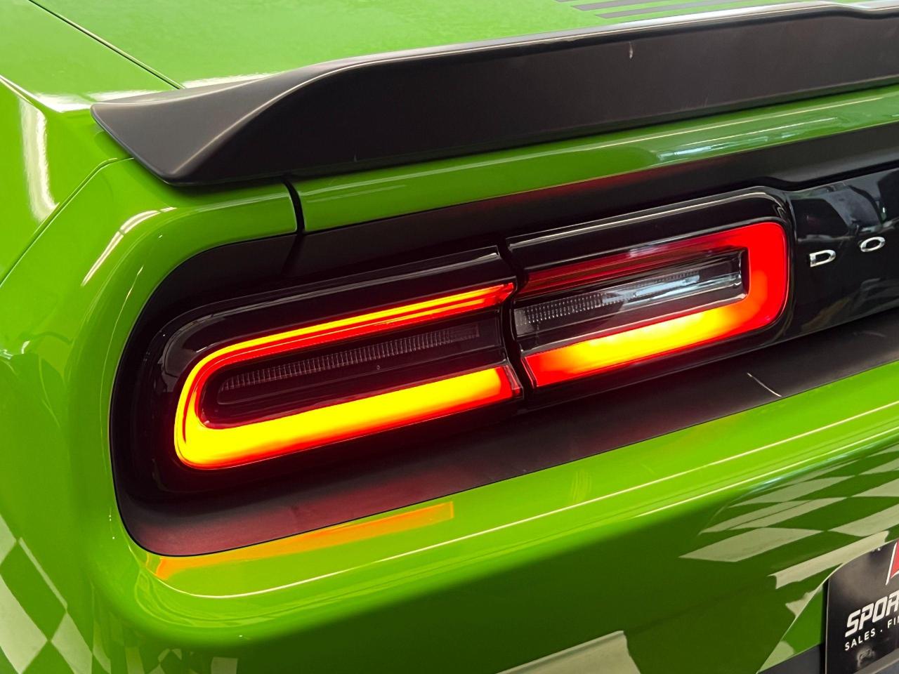 2017 Dodge Challenger SXT+Xenon Lights+ApplePlay+Cooled Leather Seats - Photo #57