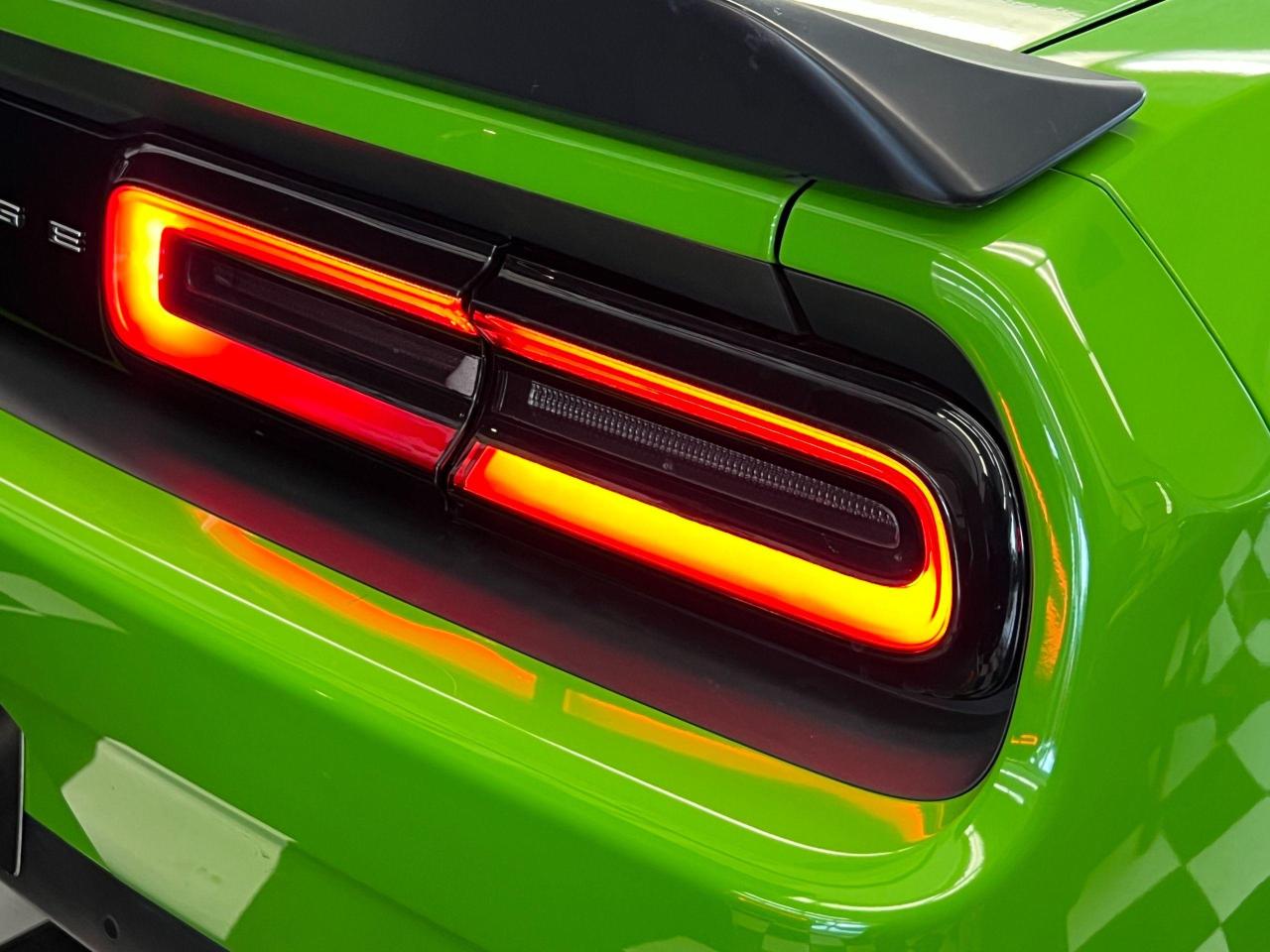 2017 Dodge Challenger SXT+Xenon Lights+ApplePlay+Cooled Leather Seats - Photo #59