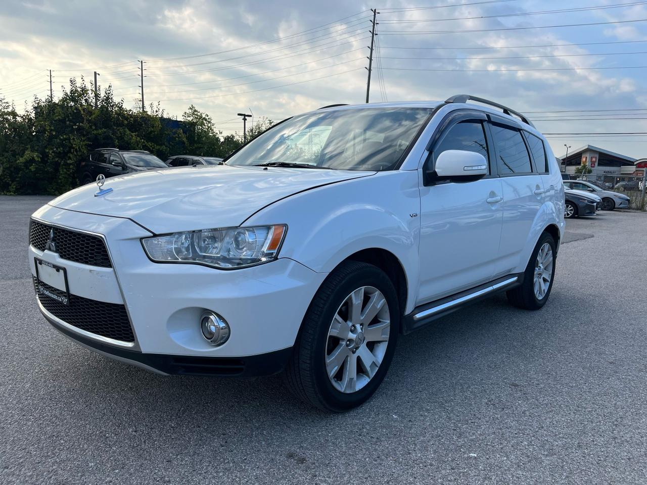 2013 Mitsubishi Outlander 