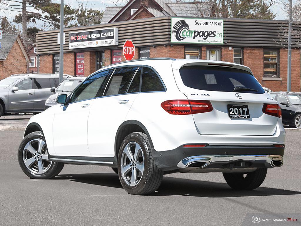 2017 Mercedes-Benz GL-Class GLC 300 - Photo #4