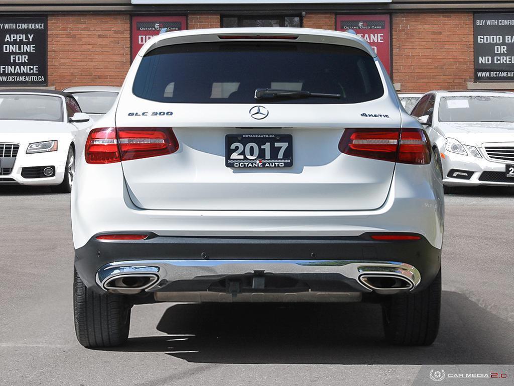 2017 Mercedes-Benz GL-Class GLC 300 - Photo #5