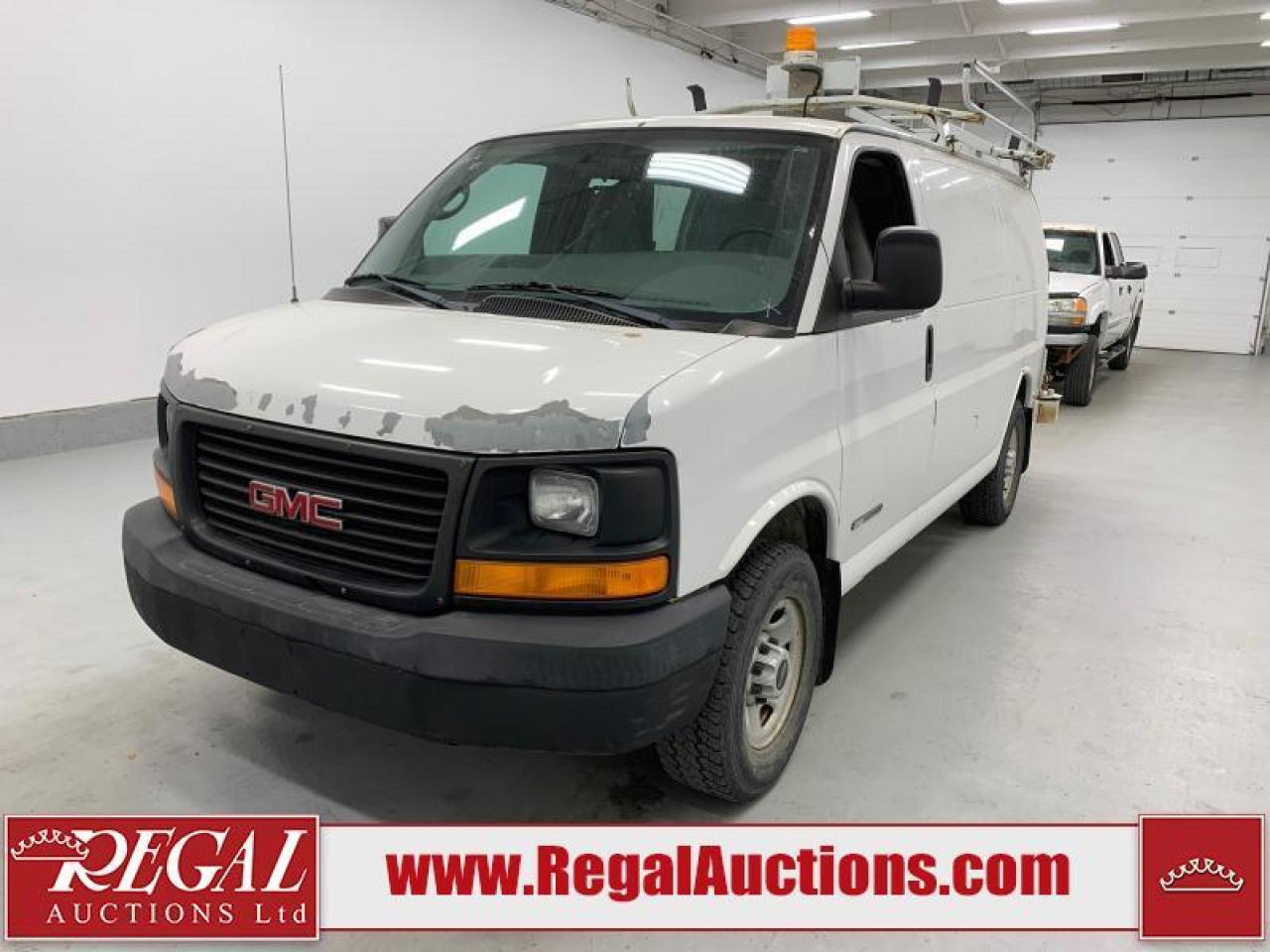 Used 2004 GMC Savana G3500 for sale in Calgary, AB