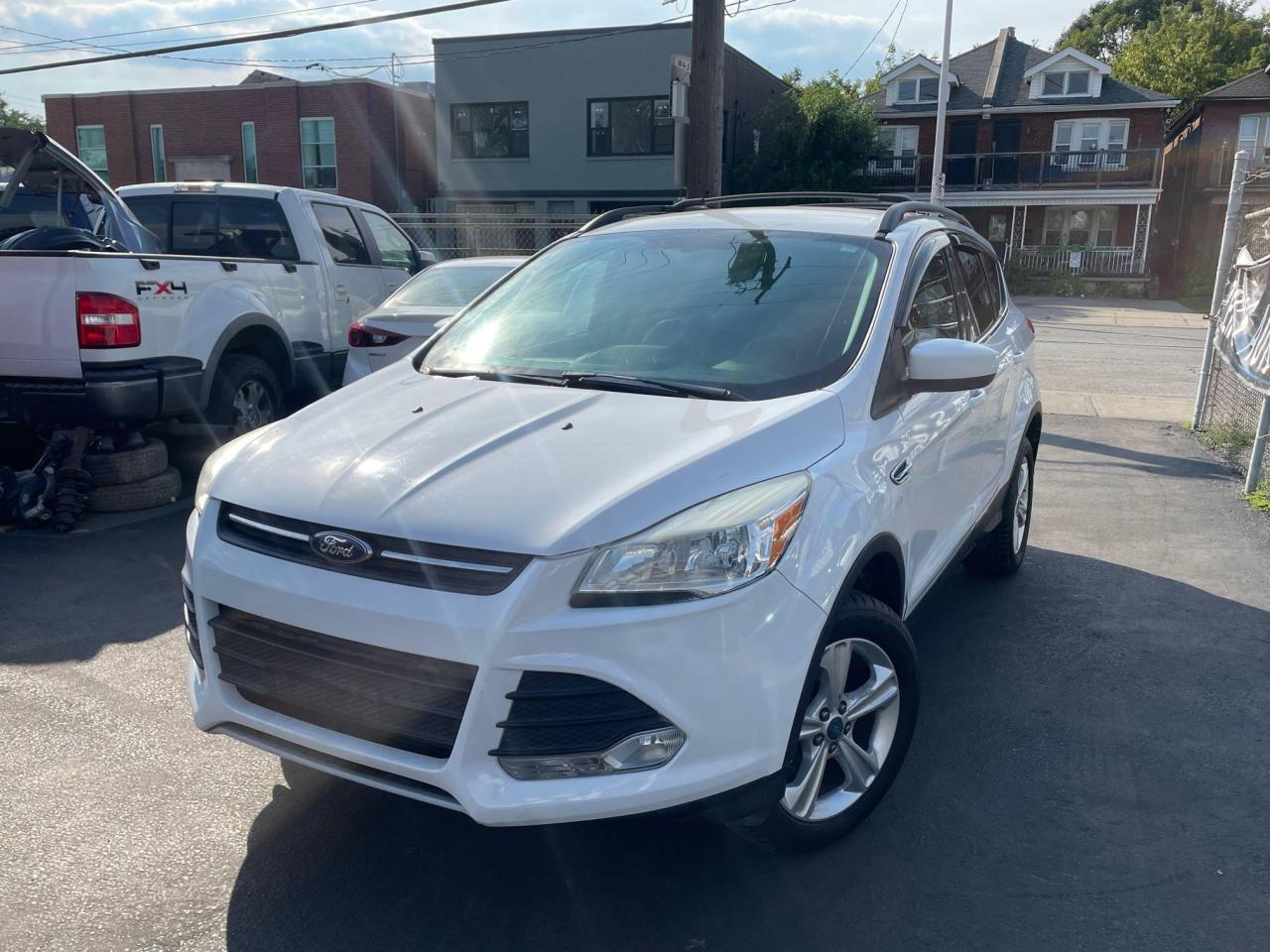 Used 2013 Ford Escape SE *LEATHER HEATED SEATS, ECO MODE, SAFETY* for sale in Hamilton, ON