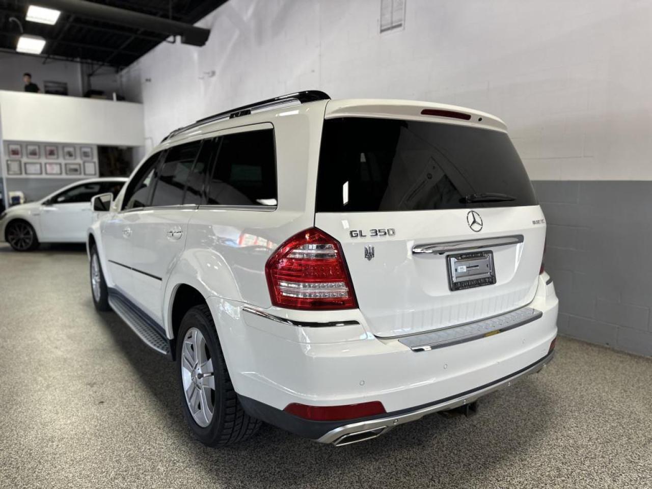 2011 Mercedes-Benz GL-Class 4MATIC 3.0L BLUETEC/BSPOT/NAVI/PUSHSTART/PANO ROOF/ Photo4