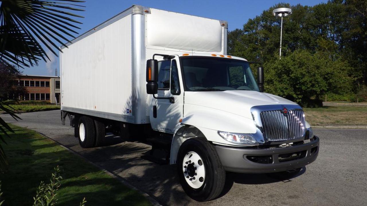 Used 2019 International 4300 22 Foot Cube Van Dually Diesel for sale in Burnaby, BC