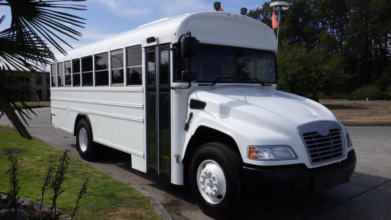 Used 2021 Blue Bird 20 Passenger Bus With Hydraulic Brakes Gas Engine for sale in Burnaby, BC