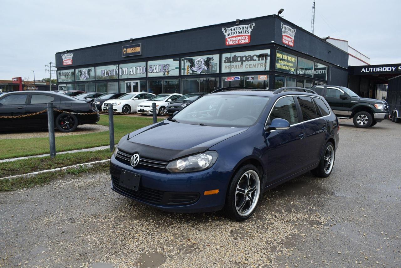 2011 Volkswagen Golf Wagon Trendline - Photo #1