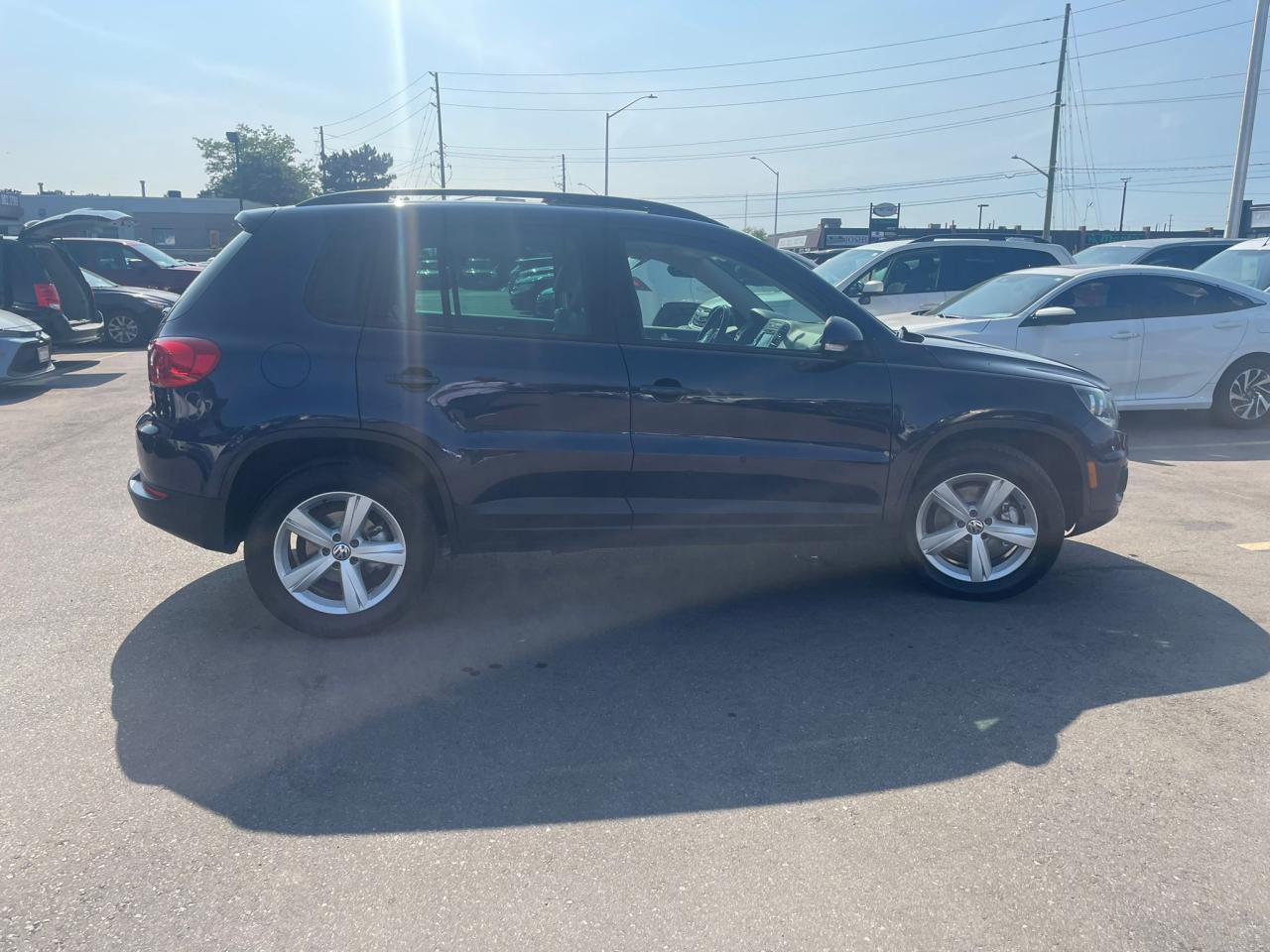 2015 Volkswagen Tiguan 4MOTION Auto NO ACCIDENT NEW F TIRES+ ALL BRAKES Photo4