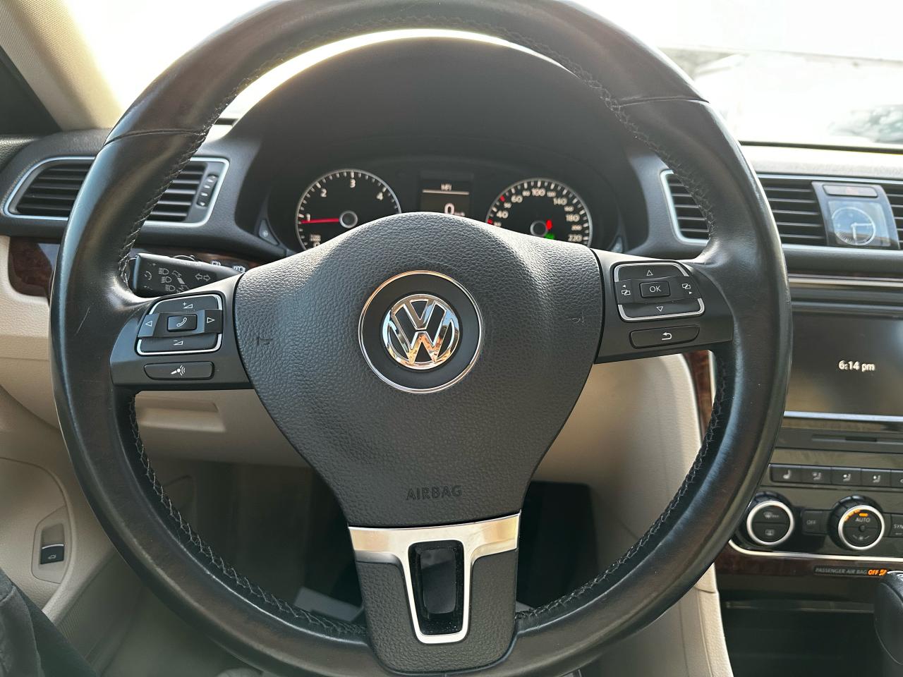 2012 Volkswagen Passat 2.0 TDI DSG Highline - Photo #12