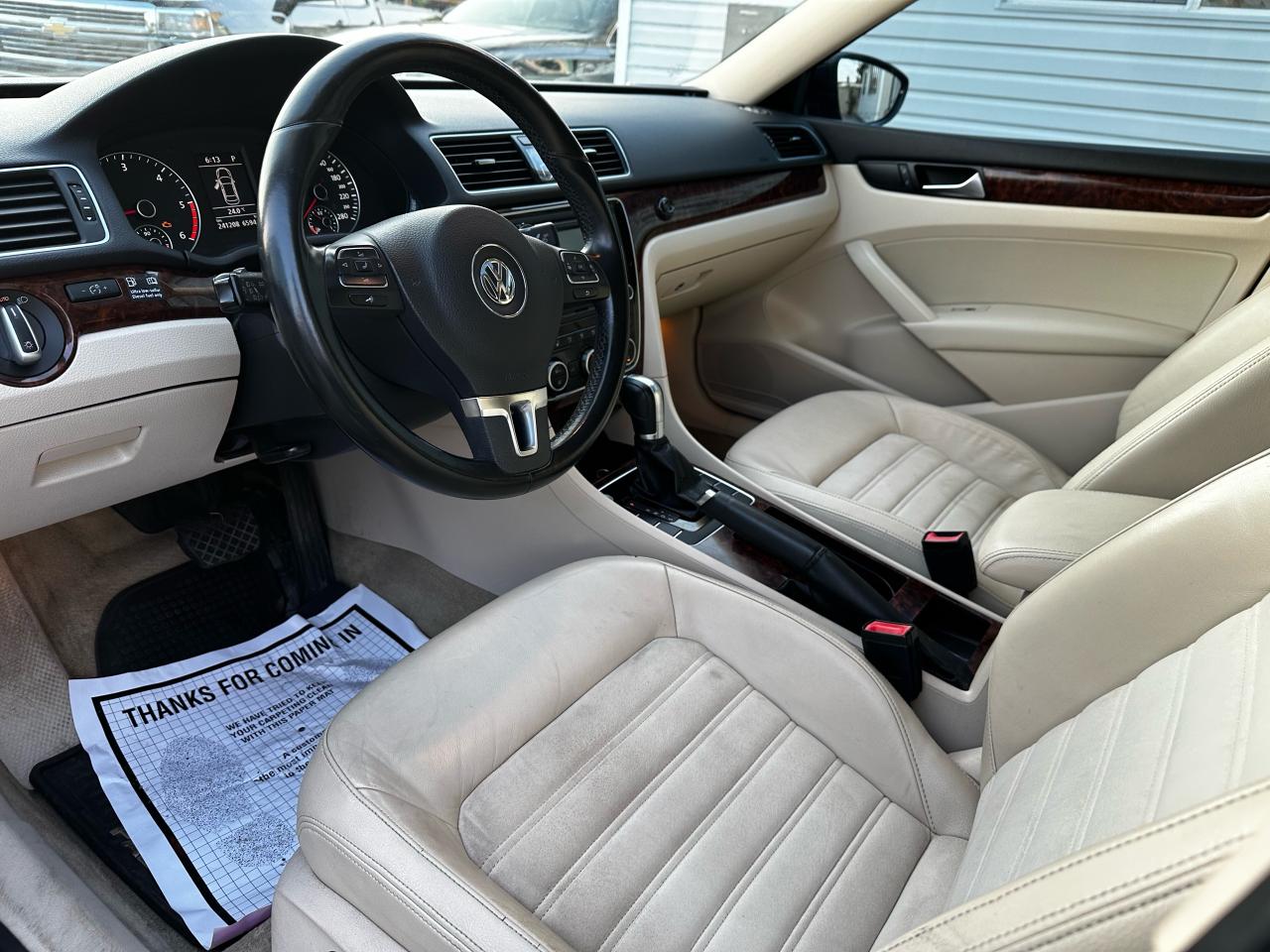2012 Volkswagen Passat 2.0 TDI DSG Highline - Photo #9
