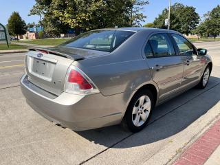 2009 Ford Fusion 4DR SDN I4 SE FWD - Photo #8