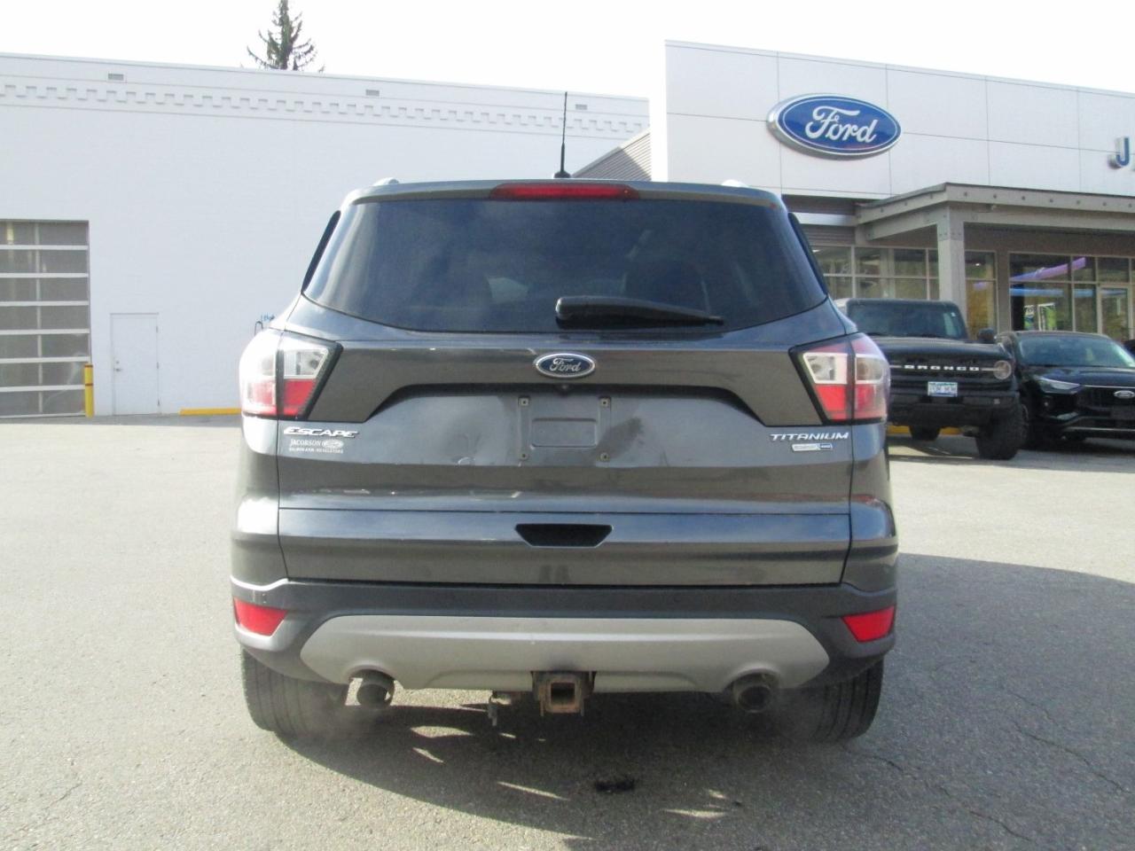 2017 Ford Escape Titanium Photo5