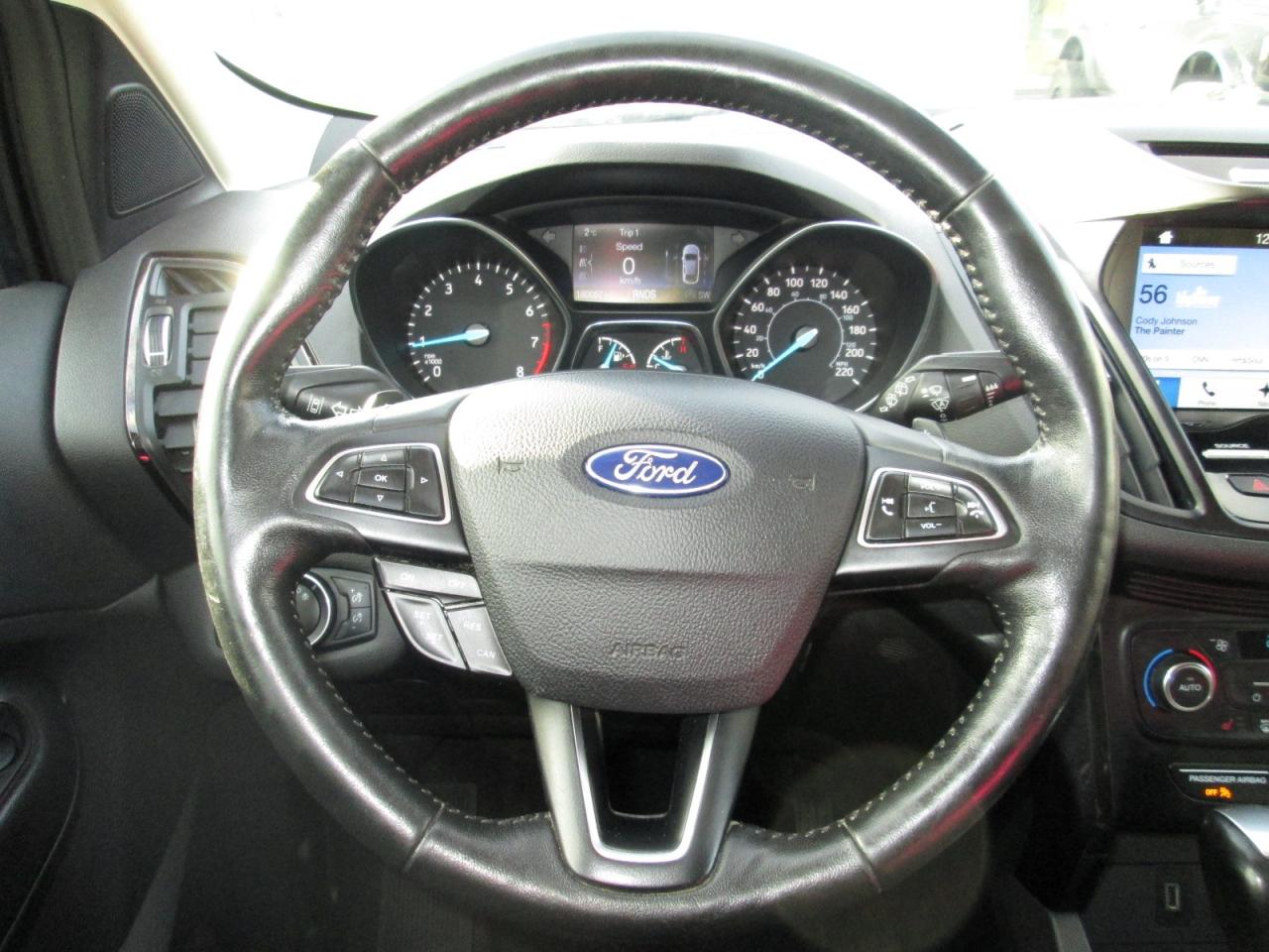 2017 Ford Escape Titanium Photo5