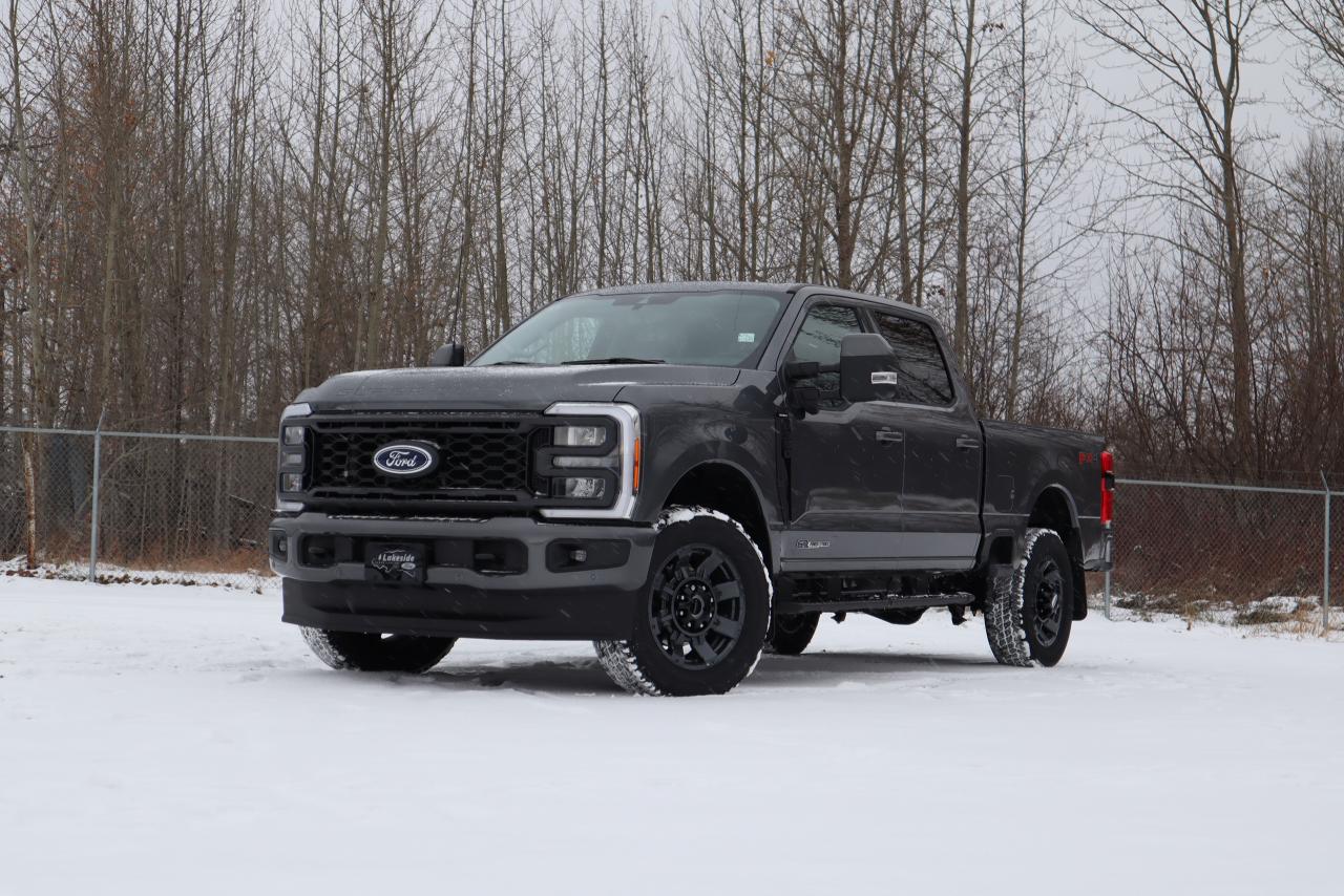 2023 Ford F-350 Super Duty SRW Lariat Photo5