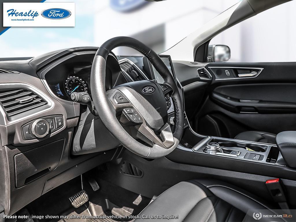 2024 Ford Edge SEL Photo5