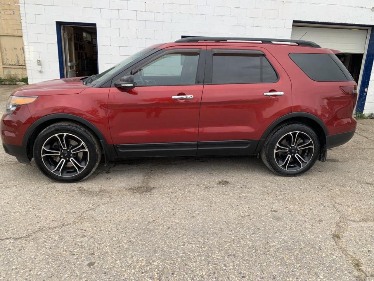 Used 2013 Ford Explorer 4WD 4DR SPORT for sale in Winnipeg, MB