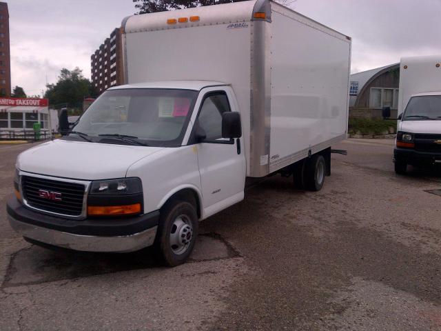 2018 GMC 4500 16' CUBE VAN