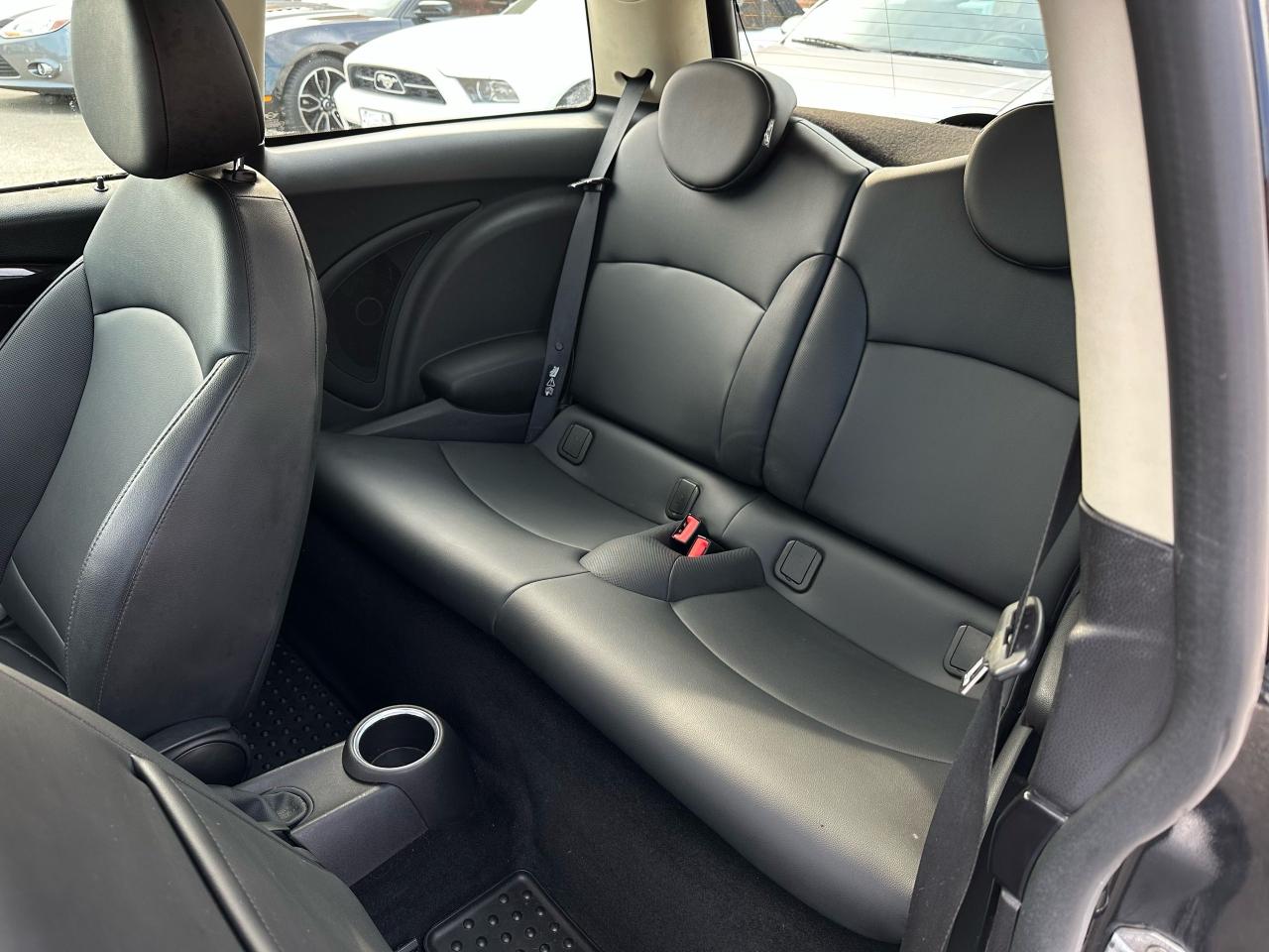 2011 MINI Cooper S NO ACCIDENT.. CERTIFIED.. - Photo #14