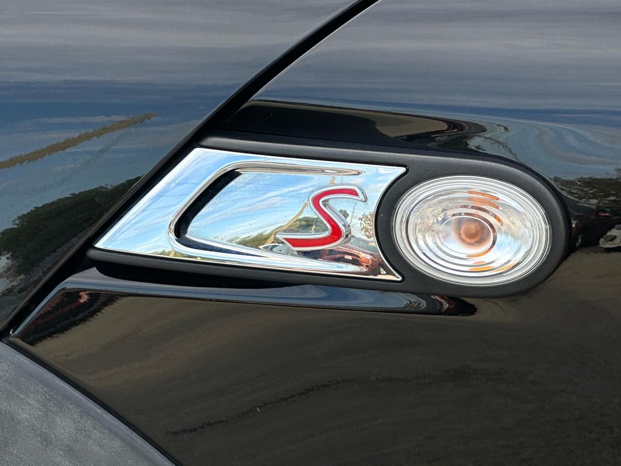 2011 MINI Cooper S NO ACCIDENT.. CERTIFIED.. - Photo #11
