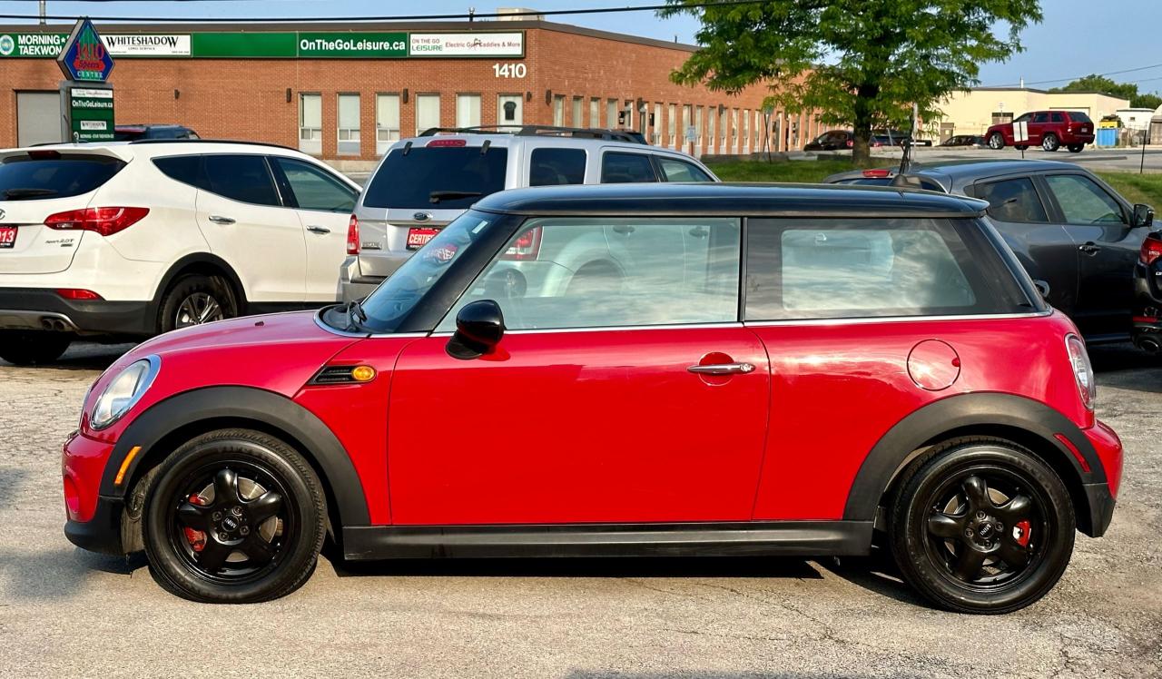 2011 MINI Cooper  - Photo #3