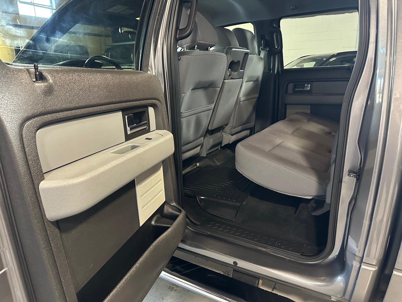 2013 Ford F-150 4WD | SUPERCREW 157" XLT | NO ACCIDENT - Photo #25