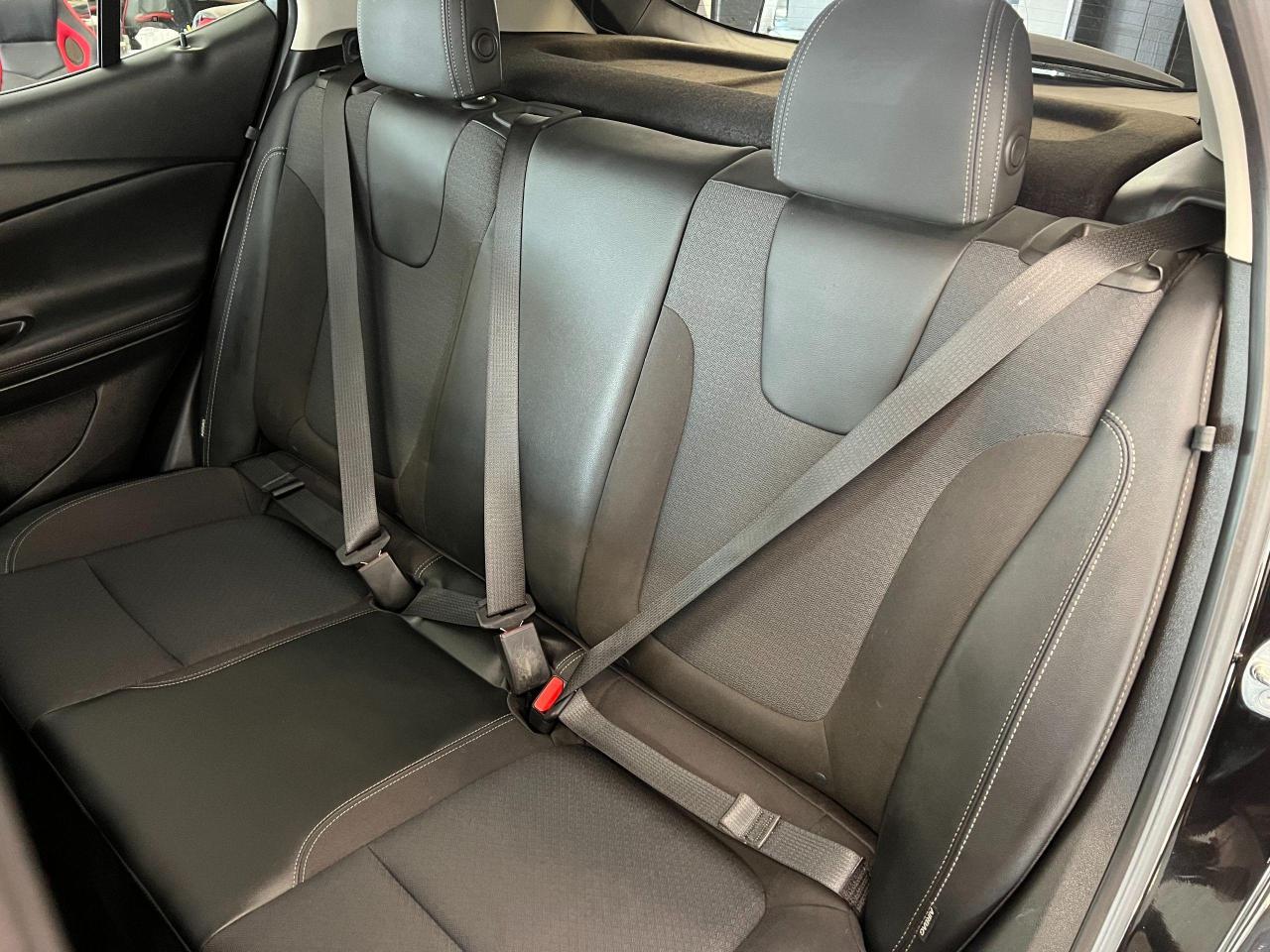 2021 Buick Encore GX ST AWD+Lane Keep+Collision Alert+CLEAN CARFAX - Photo #25