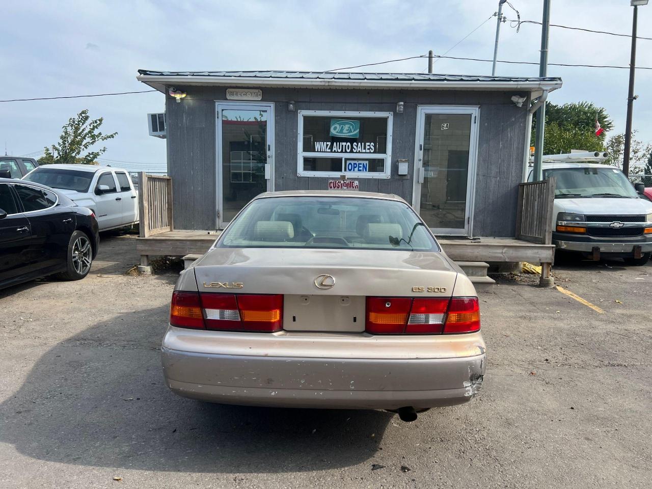 1999 Lexus ES 300  - Photo #5