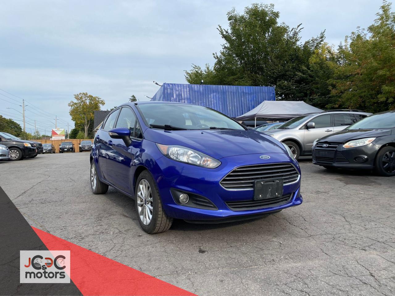 2014 Ford Fiesta SE - Photo #1
