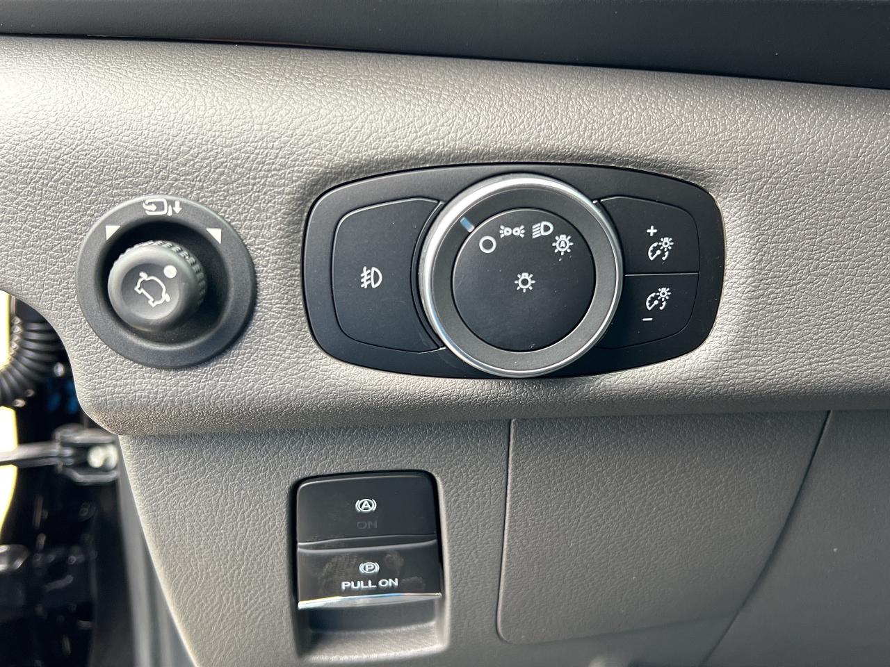 2023 Ford E-Transit Cargo Van BASE Photo