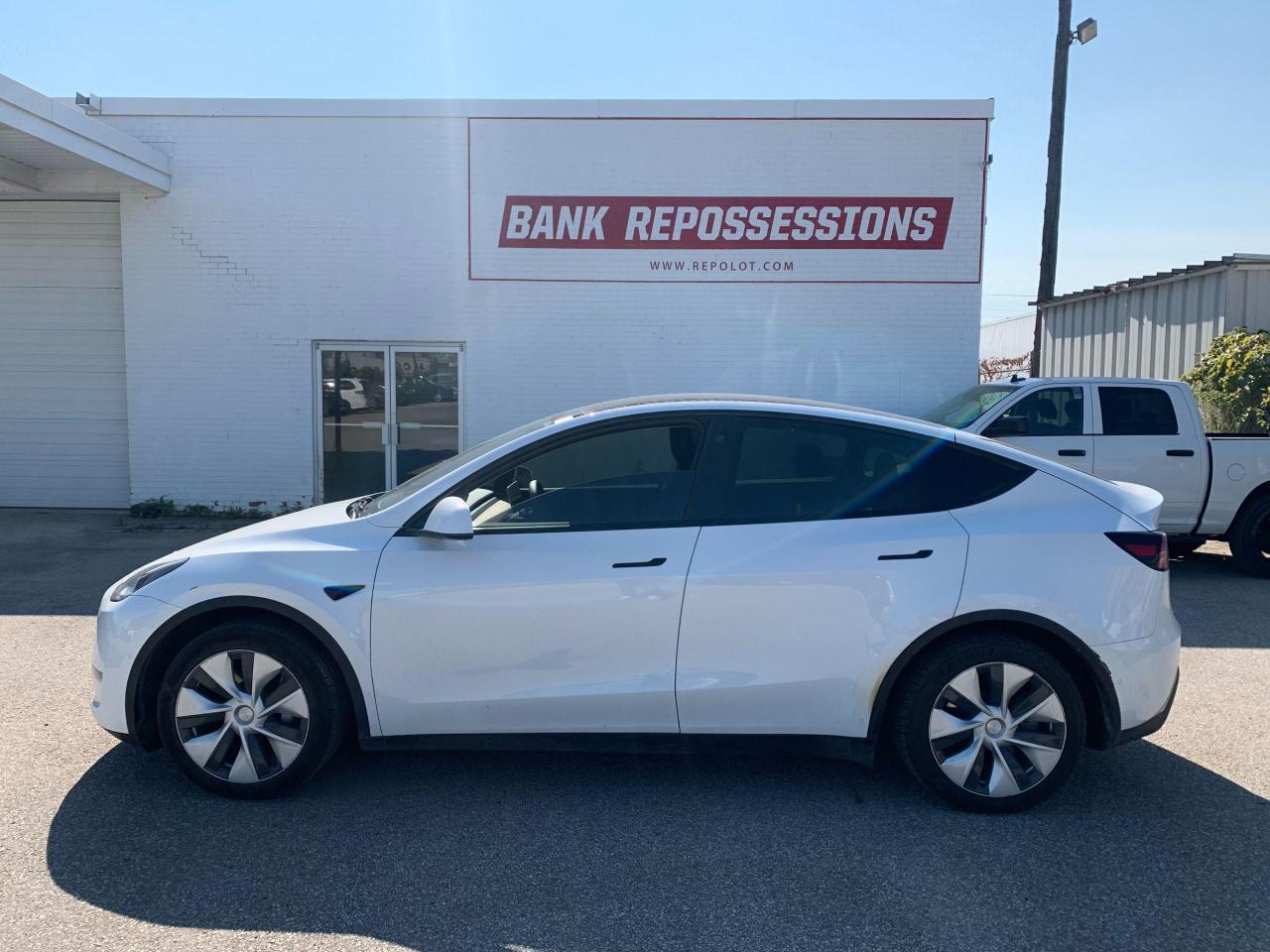 2021 Tesla Model Y Long Range w/ Autopilot