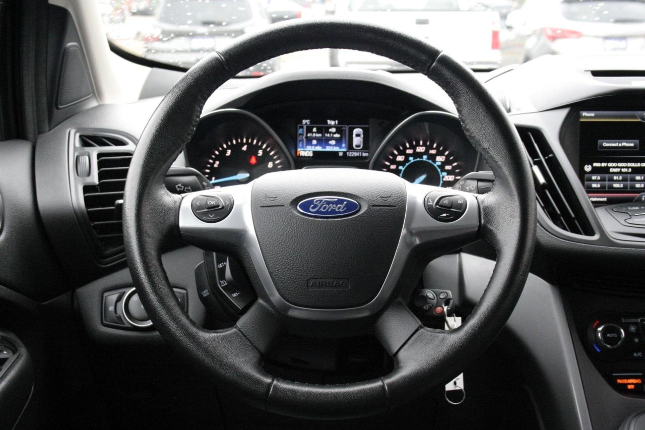 2015 Ford Escape 4WD 4dr SE/LOW KMS/LEATHER/NAV/PRICED -QUICK - Photo #20