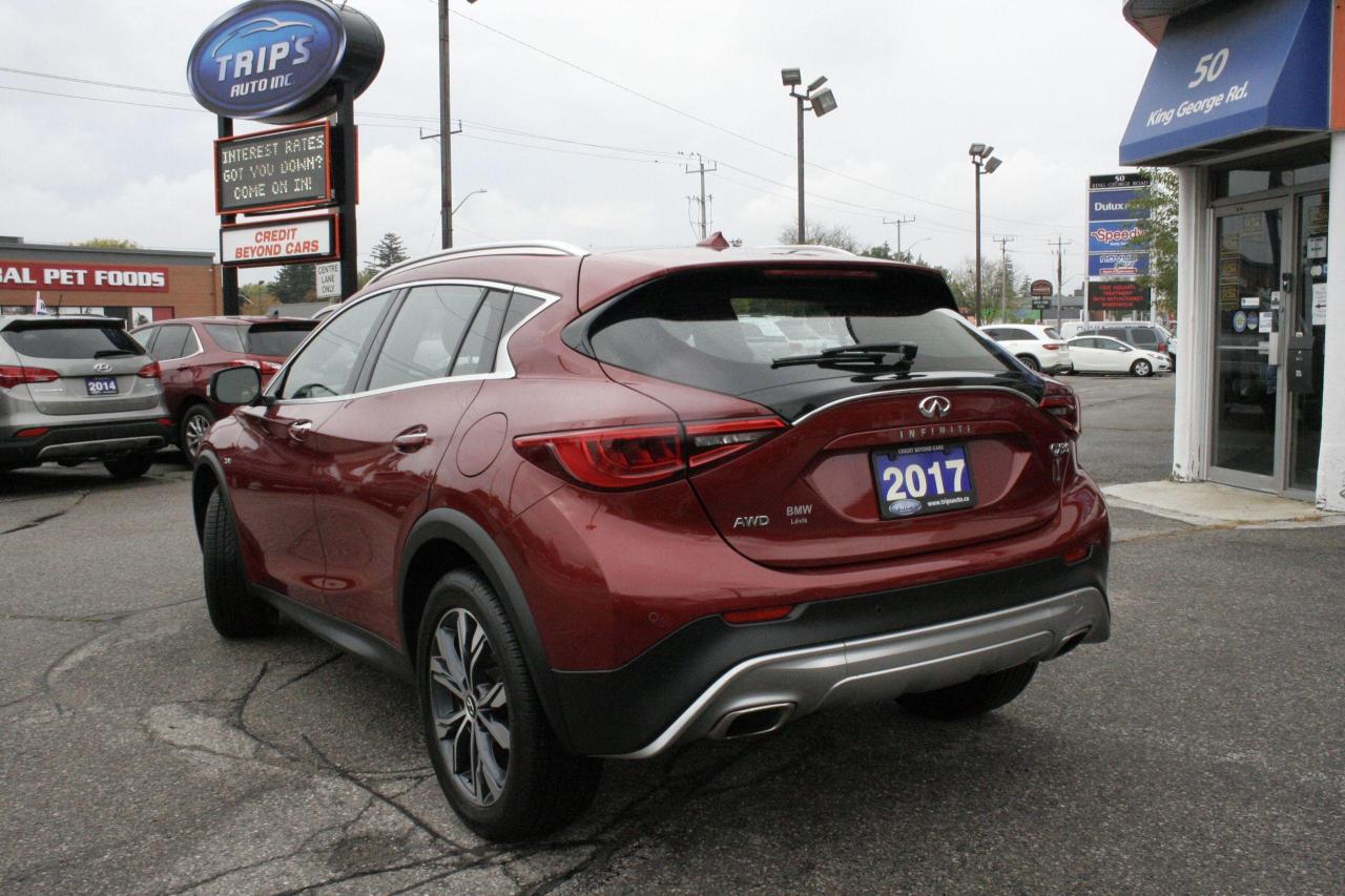 2017 Infiniti QX30 AWD 4dr/NAV/PANORAMIC ROOF/REDUCED - QUICK SALE - Photo #4