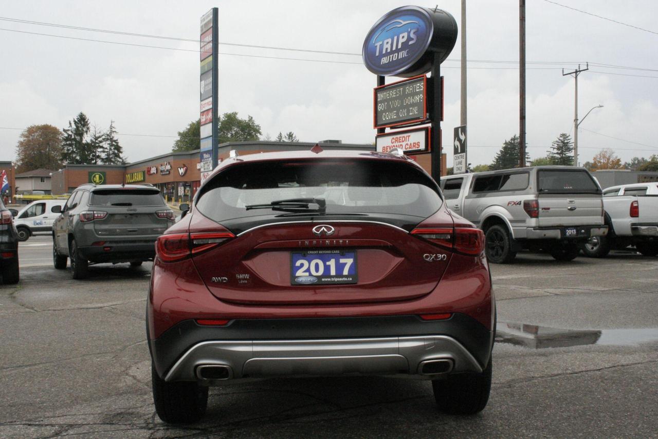 2017 Infiniti QX30 AWD 4dr/NAV/PANORAMIC ROOF/REDUCED - QUICK SALE - Photo #5