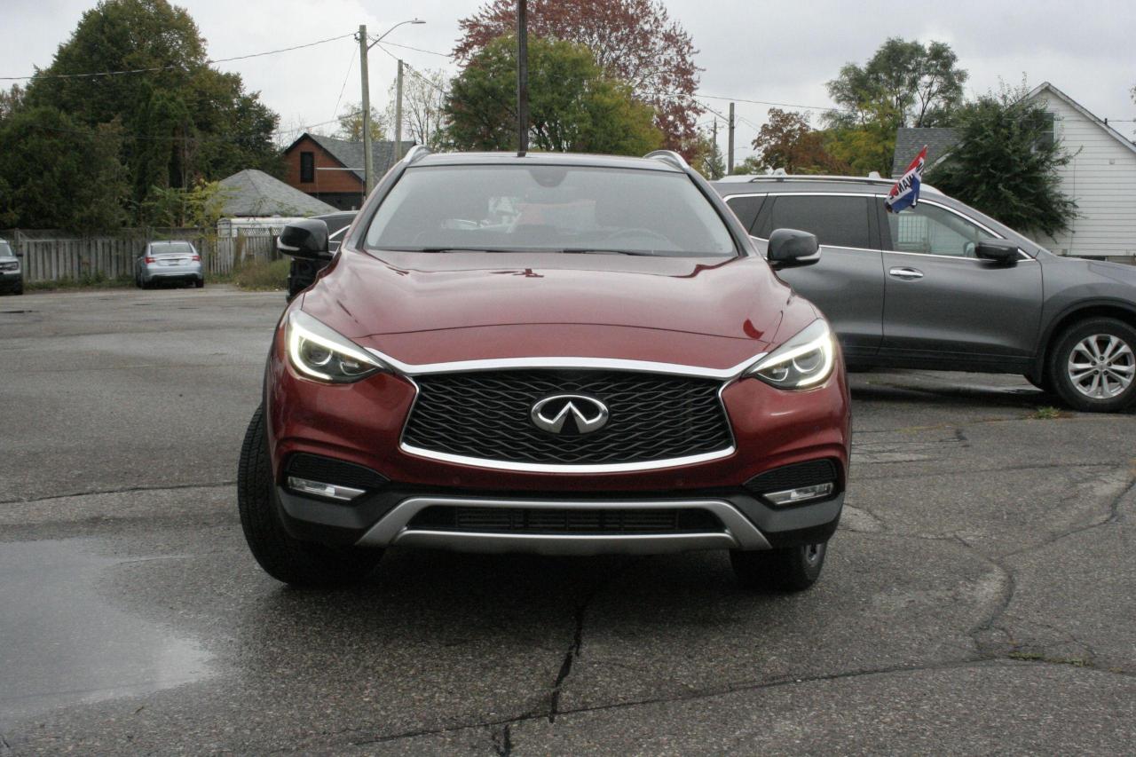 2017 Infiniti QX30 AWD 4dr/NAV/PANORAMIC ROOF/REDUCED - QUICK SALE - Photo #9