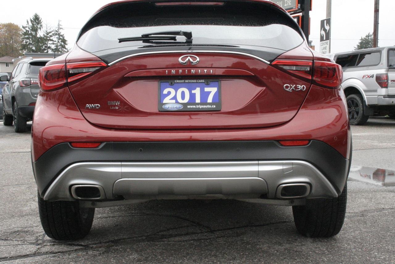 2017 Infiniti QX30 AWD 4dr/NAV/PANORAMIC ROOF/REDUCED - QUICK SALE - Photo #17