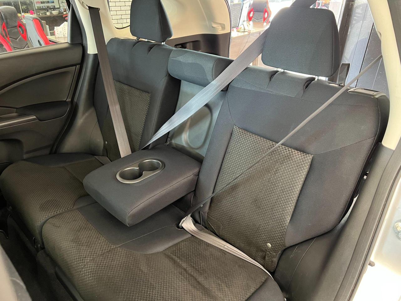 2016 Honda CR-V LX+New Brakes+Camera+Heated Seats+CLEAN CARFAX - Photo #22