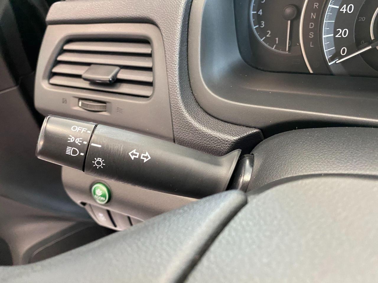 2016 Honda CR-V LX+New Brakes+Camera+Heated Seats+CLEAN CARFAX - Photo #47