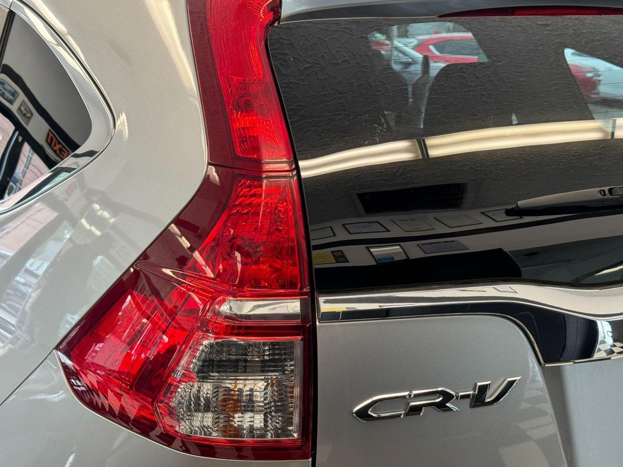 2016 Honda CR-V LX+New Brakes+Camera+Heated Seats+CLEAN CARFAX - Photo #58