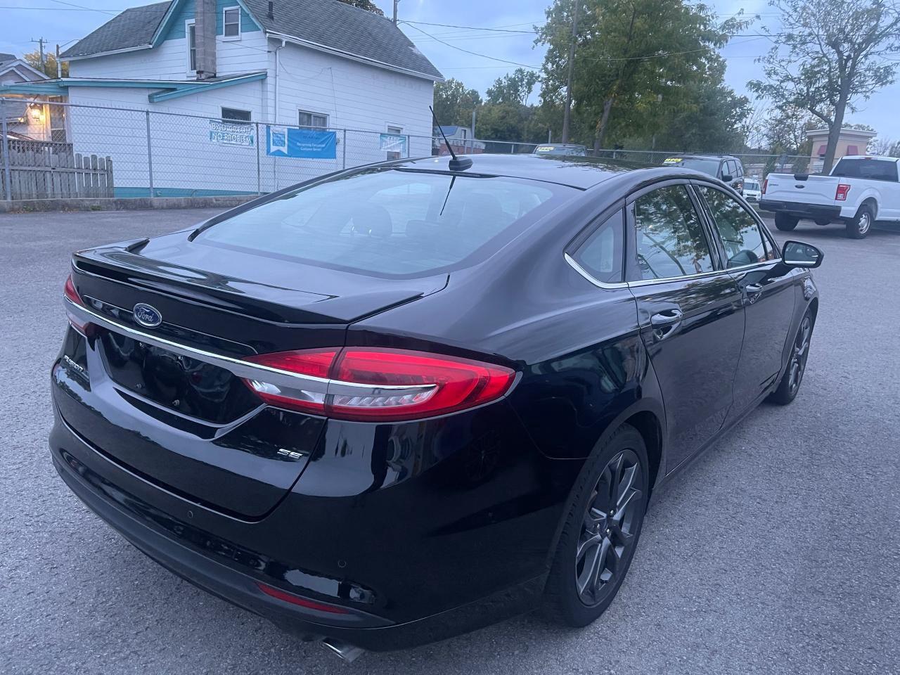 2018 Ford Fusion SE, Leather, Navigation, Push Start, Alloy wheels