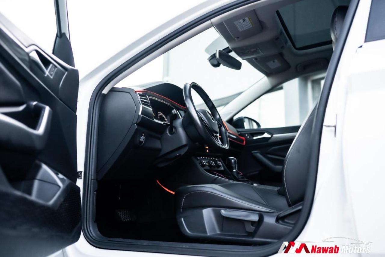 2019 Volkswagen Jetta HIGHLINE|LEATHER HEATED SEATS|SUNROOF|ALLOYS|CARPLAY| Photo2