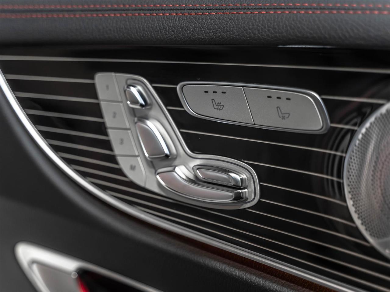 2019 Mercedes-Benz E53 *** 2 SETS OF WINTERS ***AMG E 53|NIGHT PKG|INTELLIGENT DRIVE|TECH PKG|MASSAGE|PREMIUM PKG Photo