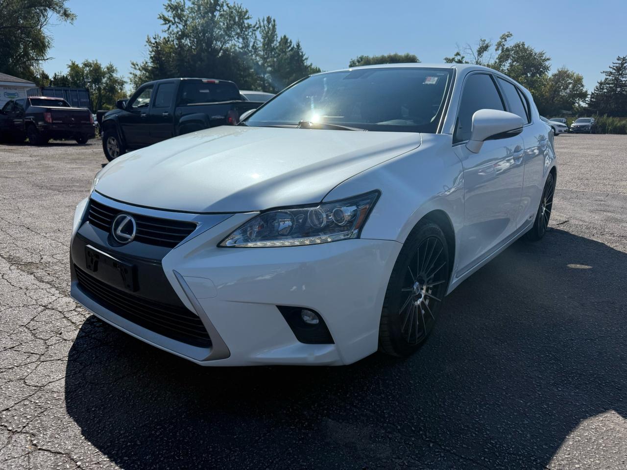 2015 Lexus CT 200h FWD 4dr Hybrid Photo28