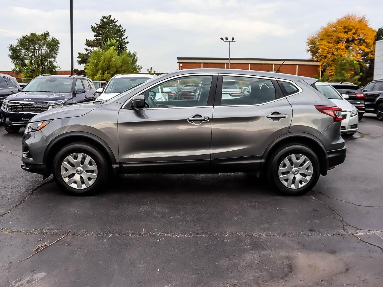 2021 Nissan Qashqai S Photo4