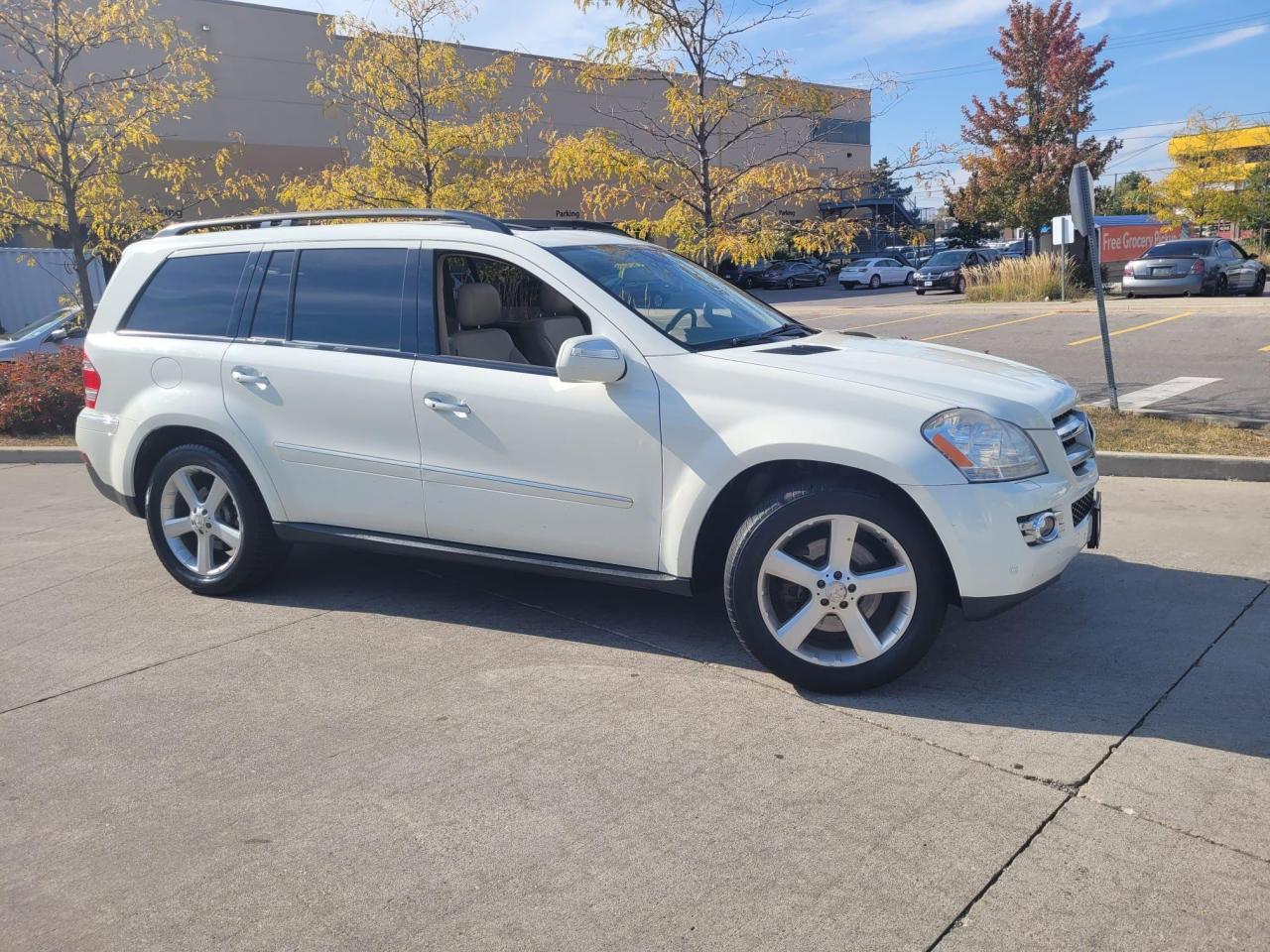 Used 2009 Mercedes-Benz GL-Class AWD,7 Pass, Leather Sunroof, 3/Y Warranty avail for sale in Toronto, ON