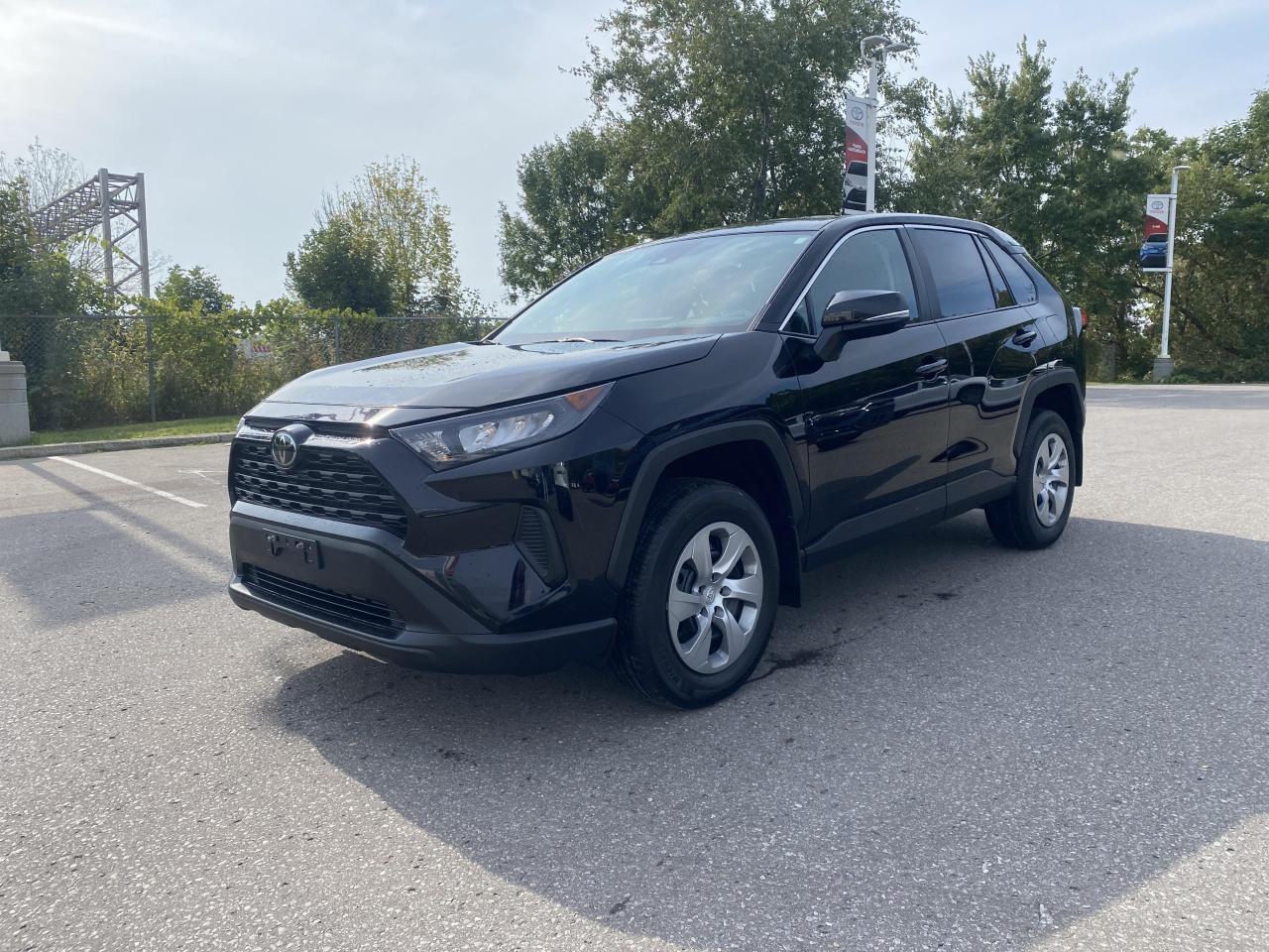 Used 2020 Toyota RAV4 4DR AWD LE for sale in Pickering, ON