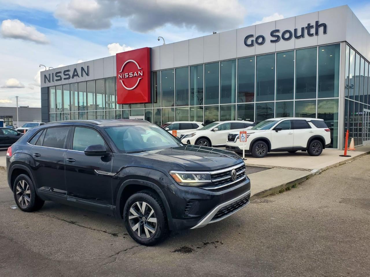 Used 2020 Volkswagen Atlas Cross Sport for sale in Edmonton, AB